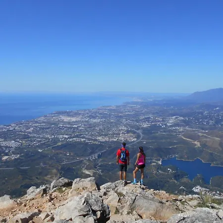 Apartamento Seafront In With Pool And Garage