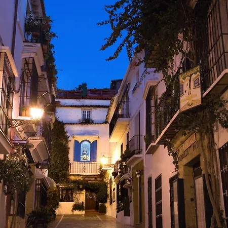 Apartamento Seafront In With Pool And Garage