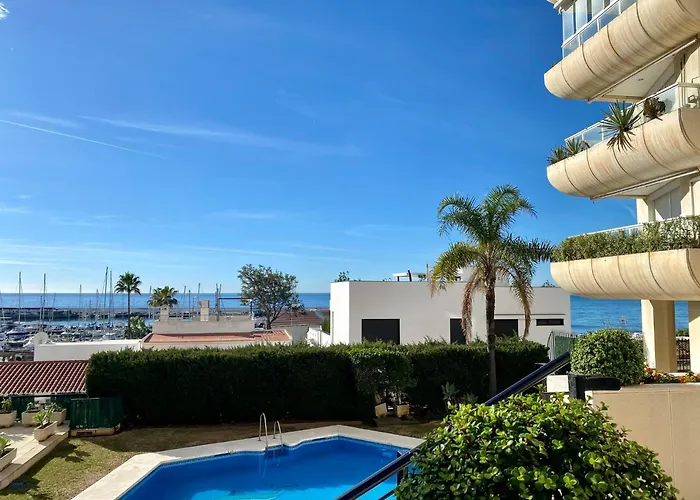 Seafront In With Pool And Garage Marbella