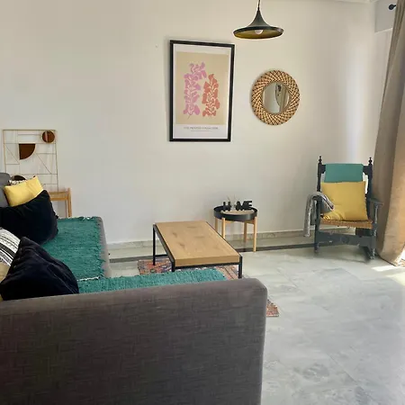 Appartement Seafront In With Pool And Garage