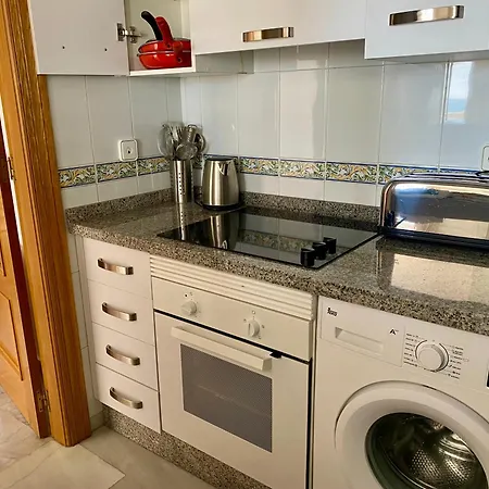 Seafront In With Pool And Garage Διαμέρισμα Μαρμπέλλα