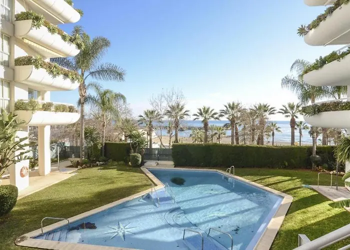 Seafront In With Pool And Garage